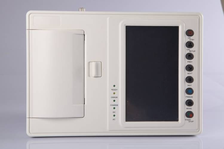 Appareil d'ECG médical médical électrocardiogramme électrocardiogramme approuvé par l'usine CE