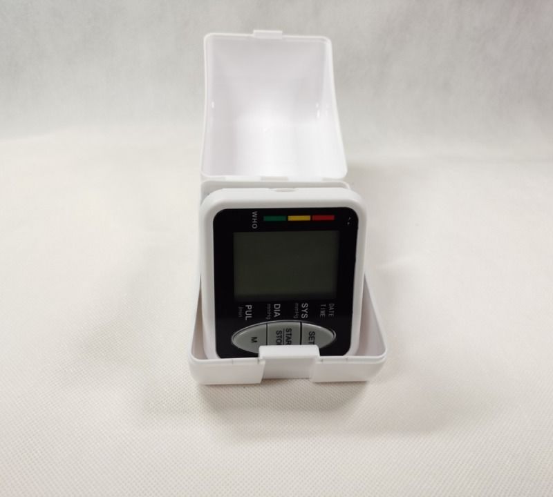 Moniteur de point d'ébullition de poignet Instruments de mesure de la pression artérielle Sphygmomanomètre Moniteur de pression artérielle