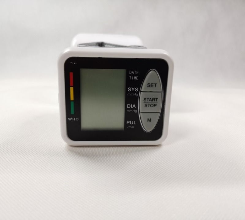 Moniteur de point d'ébullition de poignet Instruments de mesure de la pression artérielle Sphygmomanomètre Moniteur de pression artérielle