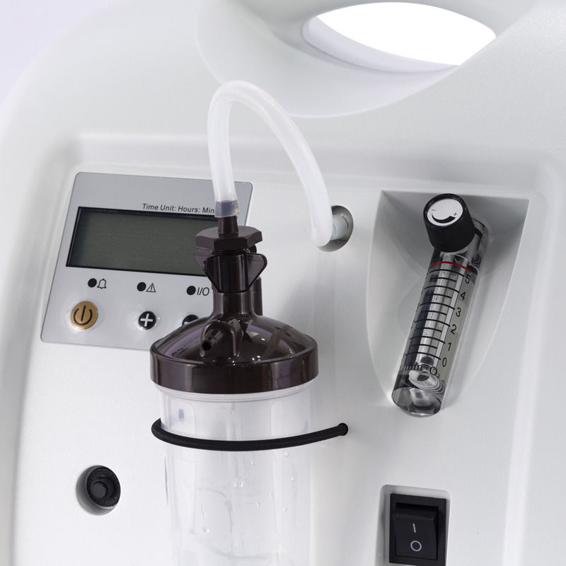Concentrator d'oxygène de 10 litres à double sortie 96% de pureté Concentrator d'oxygène avec nébuliseur 390*310*590mm